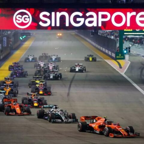 F1 Singapore 2026 Guide: Score the Best Tickets for the First-Ever Sprint!
