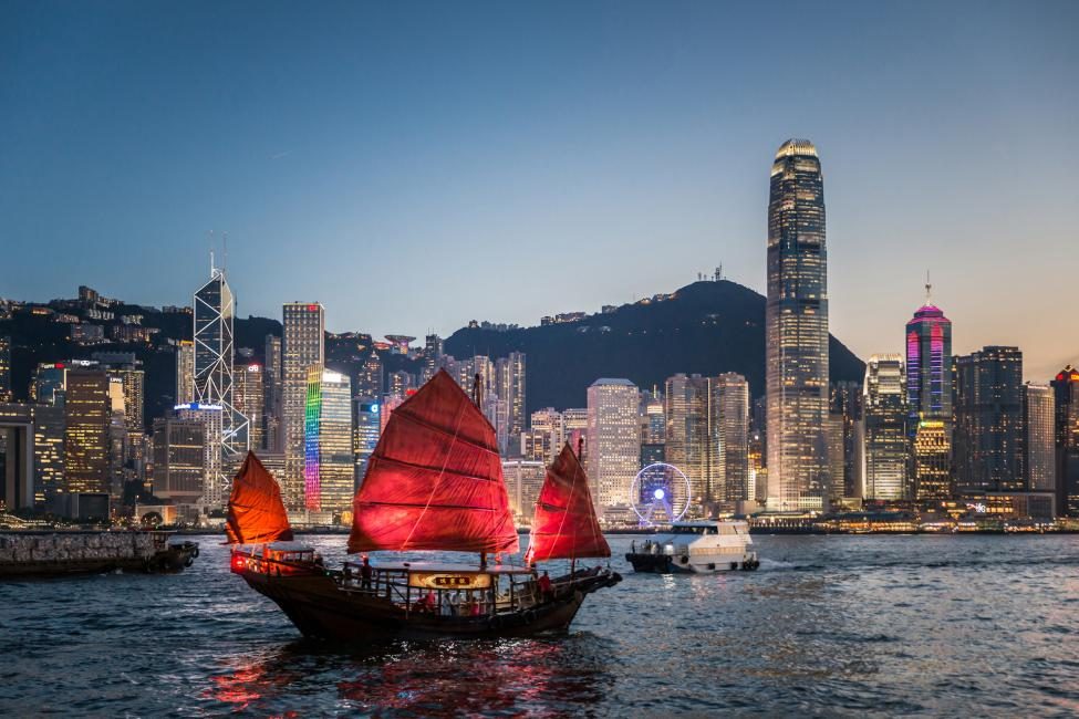 hong kong things to do - victoria harbour